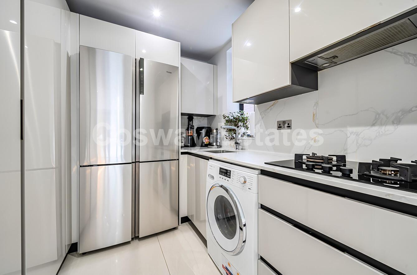 Reddings Close, Mill Hill, NW7, London